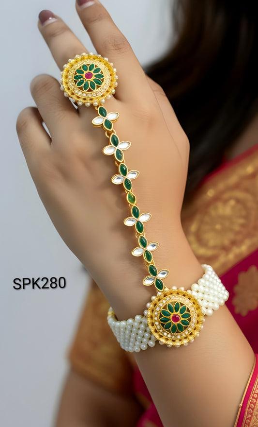 Elegant Green & White Kundan Pearl Hand Panja